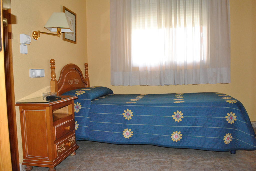 Hostal Rey Teodomiro Orihuela Bilik gambar