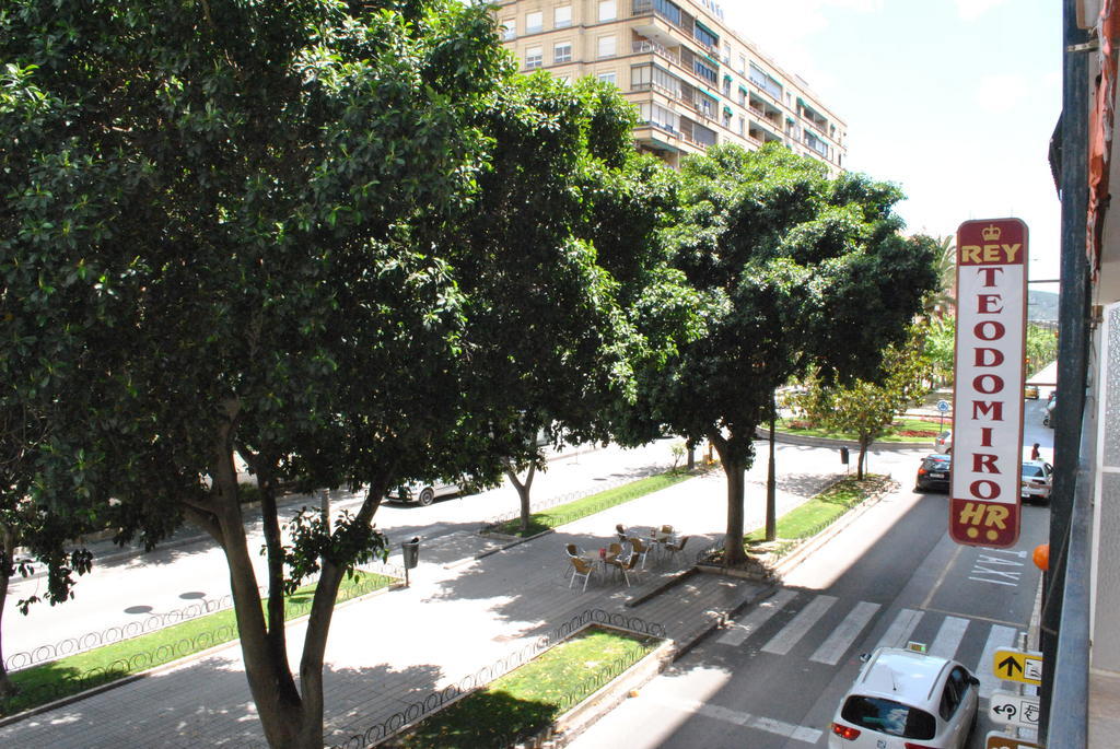 Hostal Rey Teodomiro Orihuela Luaran gambar