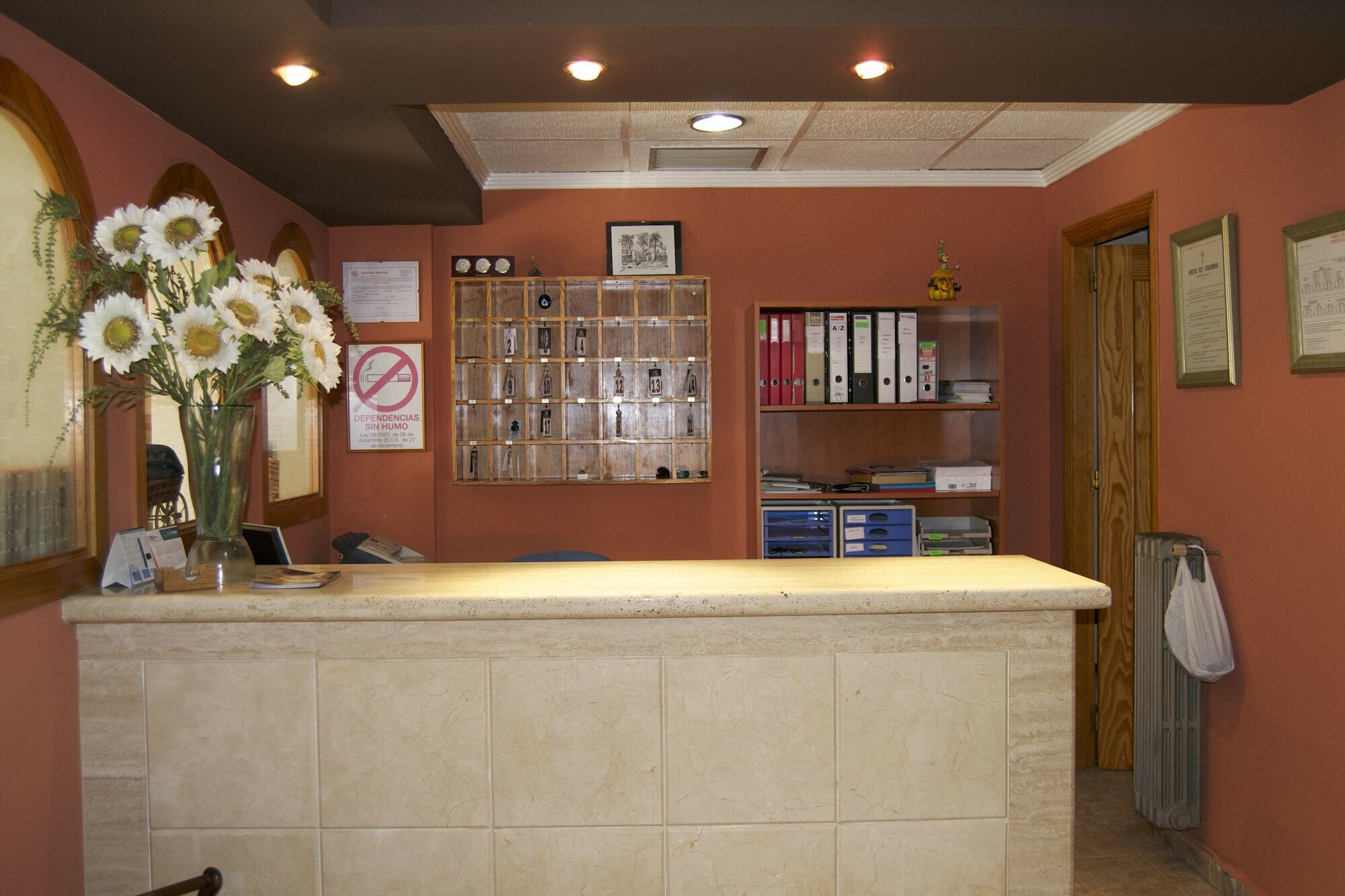 Hostal Rey Teodomiro Orihuela Luaran gambar